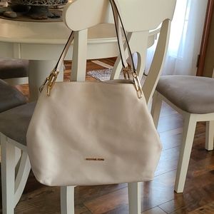 Michael Kors Raben Purse